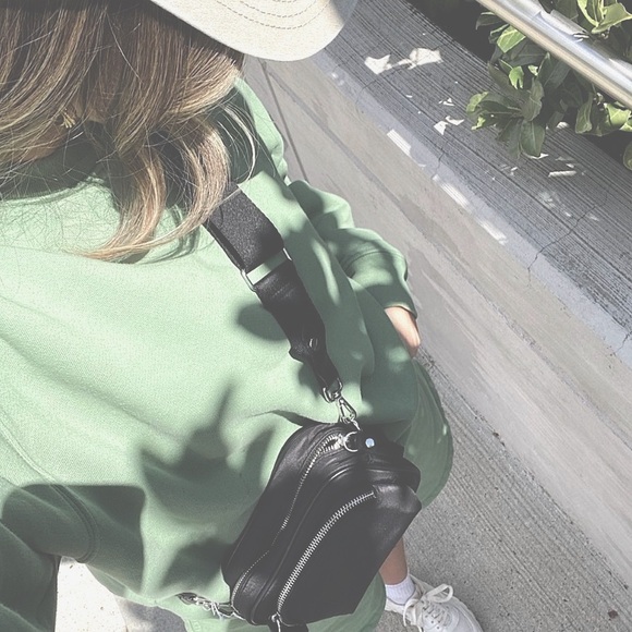 necess𝓽𝓲𝓽𝓽𝓲𝓮𝓼 - Picture 5 of 8